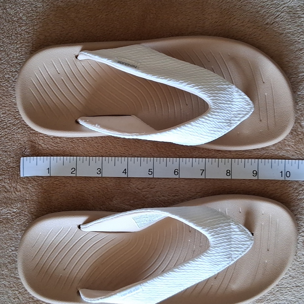 NEW (Never Worn) HEYDUDE Fit Flops (7) Style: Meg Panama - Picture 7 of 9